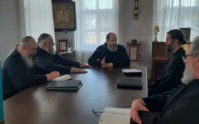 Епископ Выборгский и Приозерский Варнава возглавил заседание Духовного собора обители