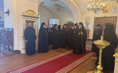 Епископ Выборгский и Приозерский Варнава, священноархимандрит Коневской обители, совершил уставные вечерние богослужения
