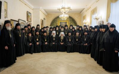 В Свято-Троицкой Александро-Невской лавре прошел круглый стол для монашествующих